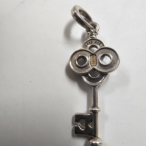 PANDORA 925 14k Gold Two-tone Key & Flower pendant - Picture 5 of 8